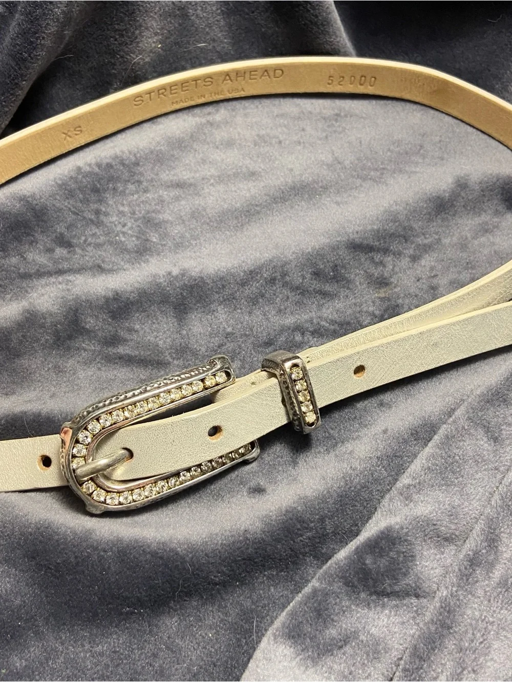 Streets Ahead Crystal Buckle Women's Slim Silver Leather Belt XS USA 52000